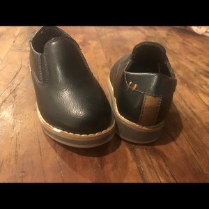 Boys size 5 Black Dress Shoe 👞 👞
